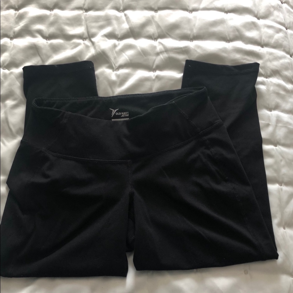 ❄️Buy 1, Get 1 Free❄️ Mid Rise Leggings/ Capris